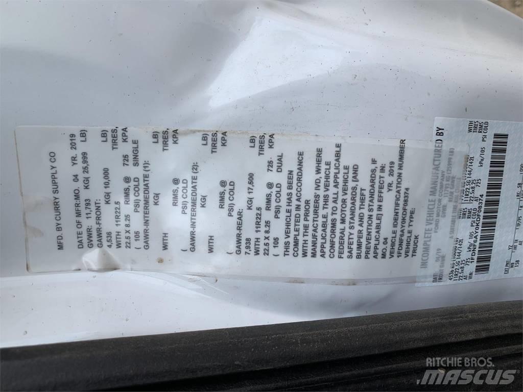 Ford F 650 XL SD Цистерни за вода
