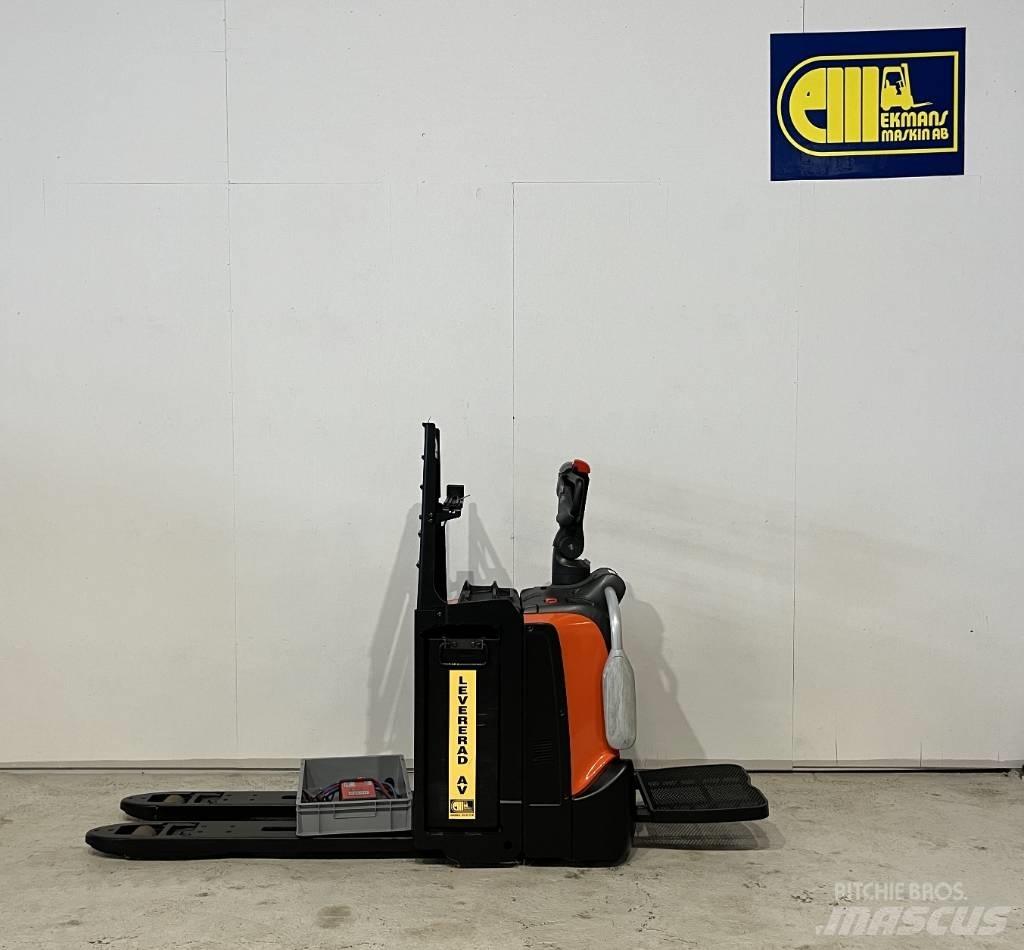BT Truck LPE220 Транспалетни колички с платформи