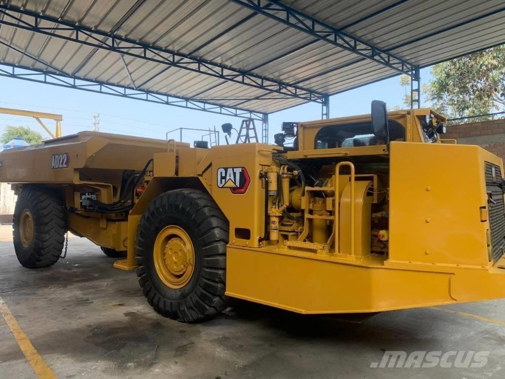 CAT AD 22 Самосвал