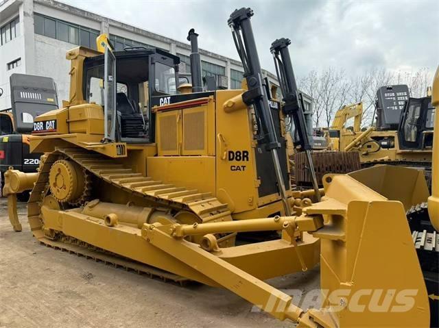 CAT D 8 R Верижни булдозери
