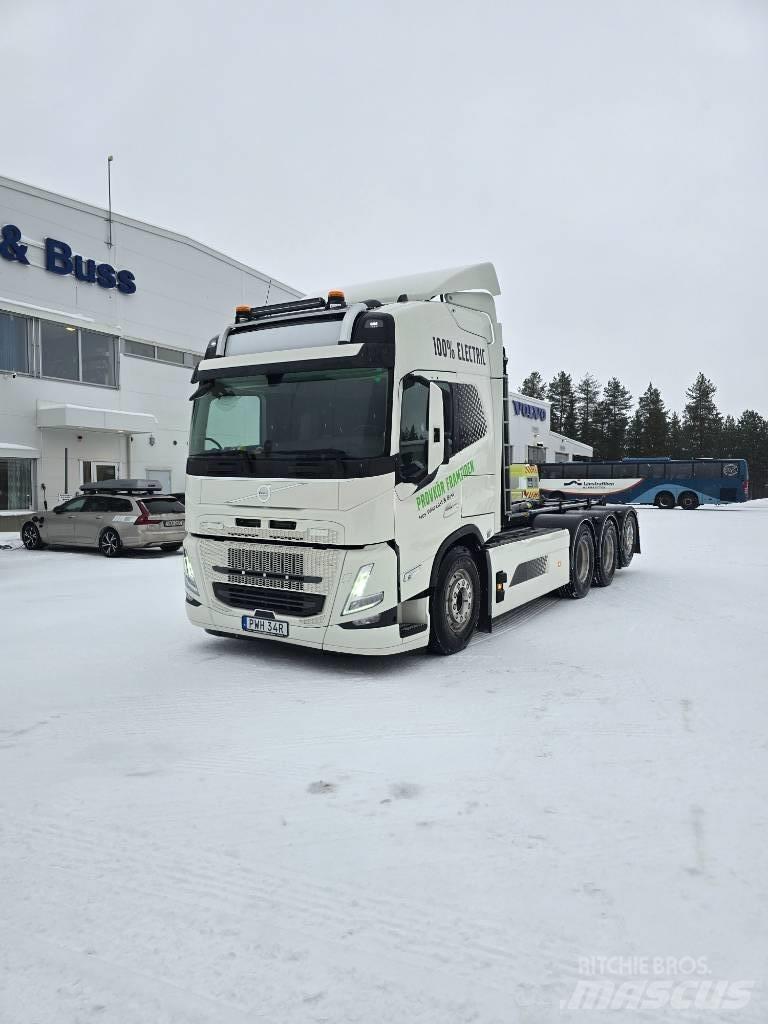 Volvo FM Electric Камиони с кран с кука