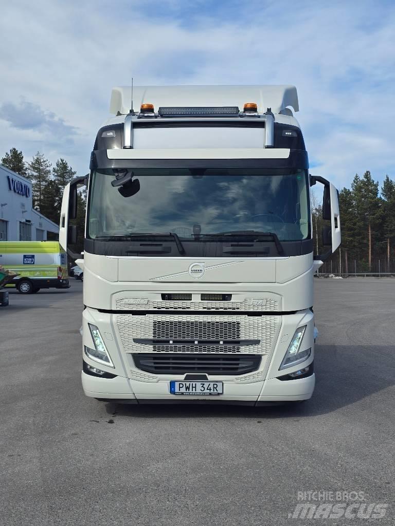 Volvo FM Electric Камиони с кран с кука