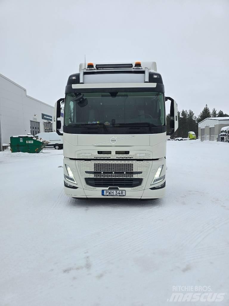 Volvo FM Electric Камиони с кран с кука