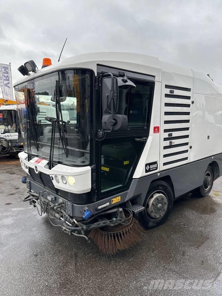 Ravo 540ST Автоматични метачки с четки