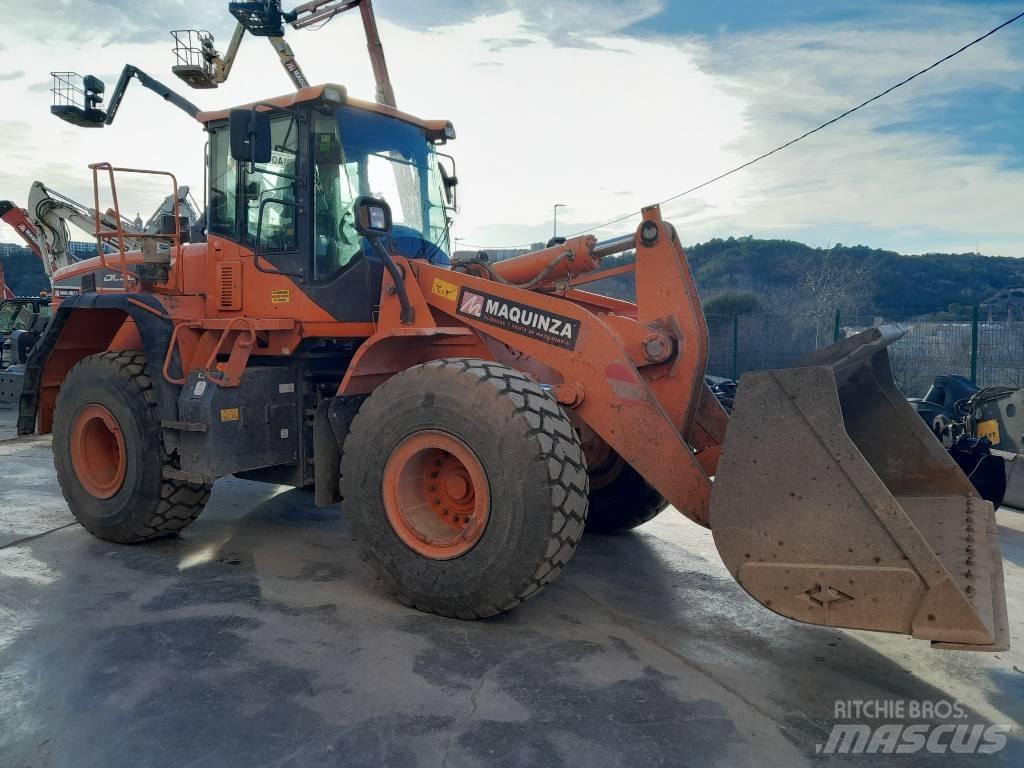 Doosan DL 300 Колесни товарачи