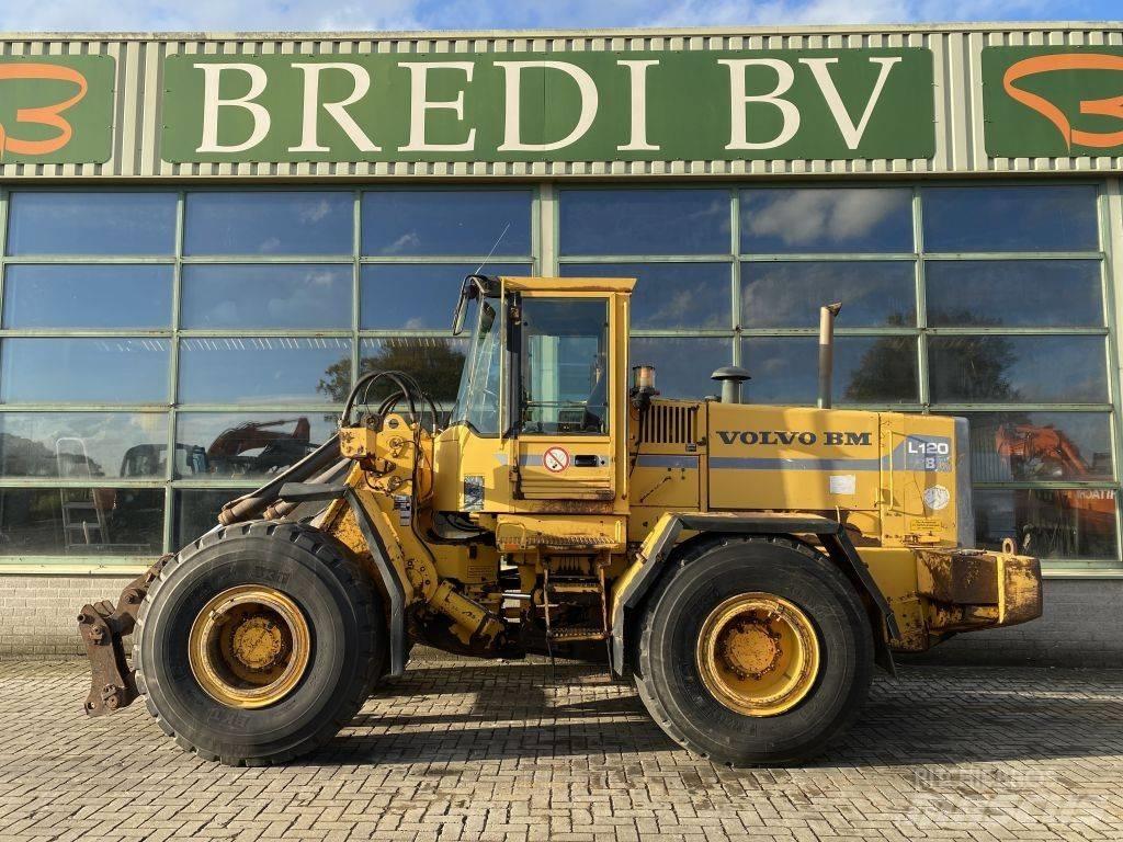 Volvo BM L 120 B Колесни товарачи