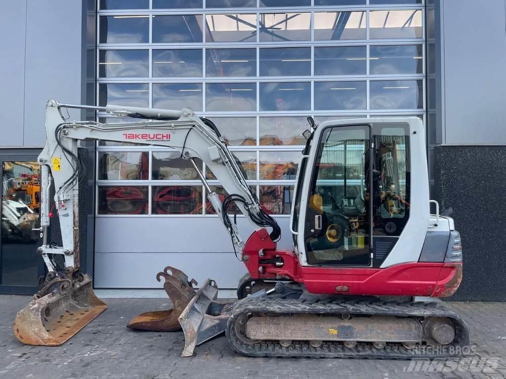 Takeuchi TB250 Мини екскаватори < 7 т