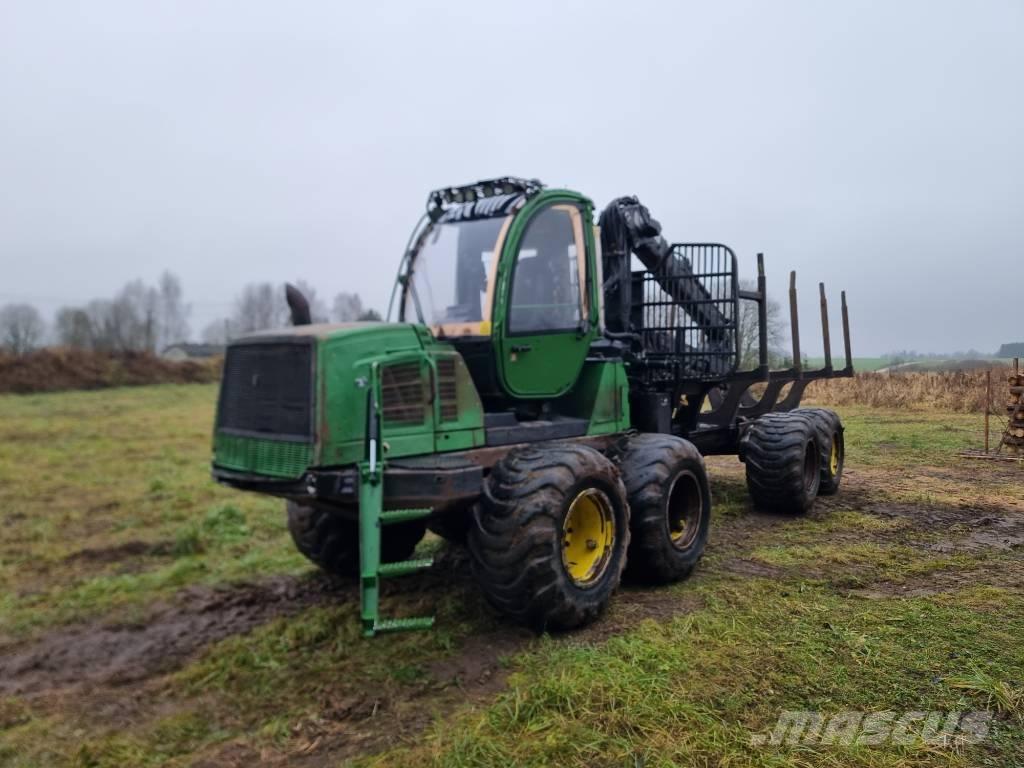 John Deere 1110 E Форуардери