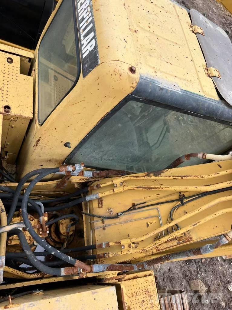CAT 320 C Верижен екскаватор