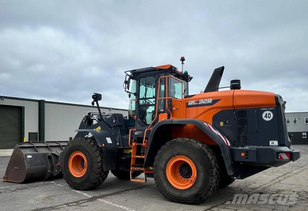Doosan DL 320-7 Колесни товарачи