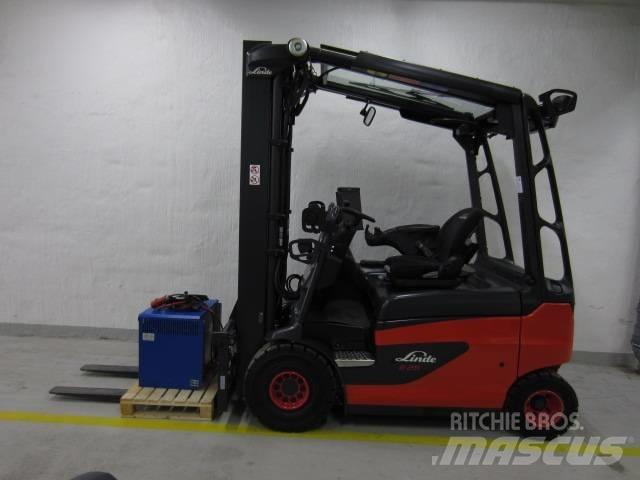 Linde E25R Електрически вилични кари-повдигачи