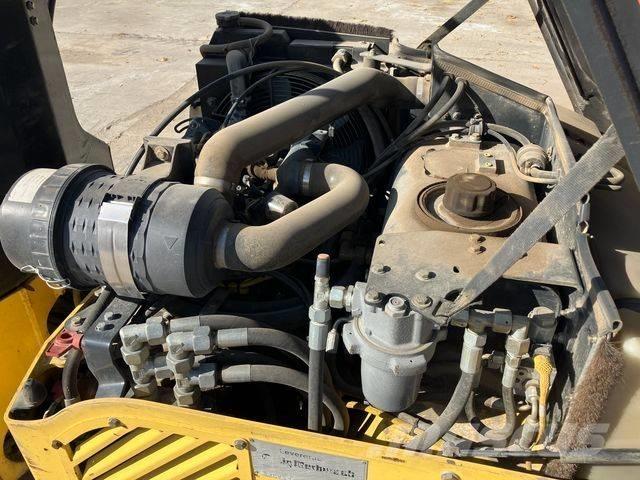 Bomag BW 100 AD-4 Двойни барабанни ролки
