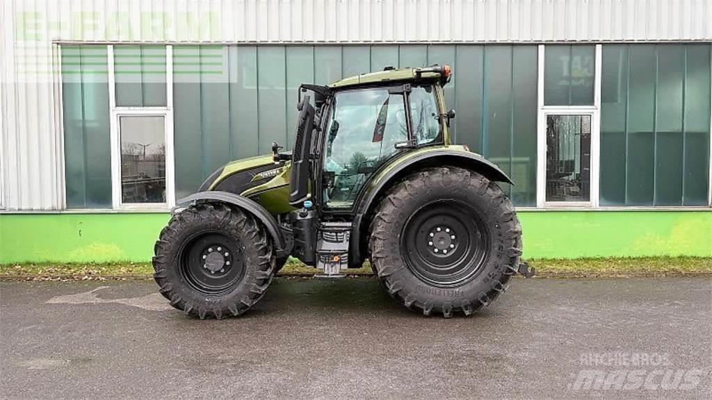 Valtra n155ea Трактори