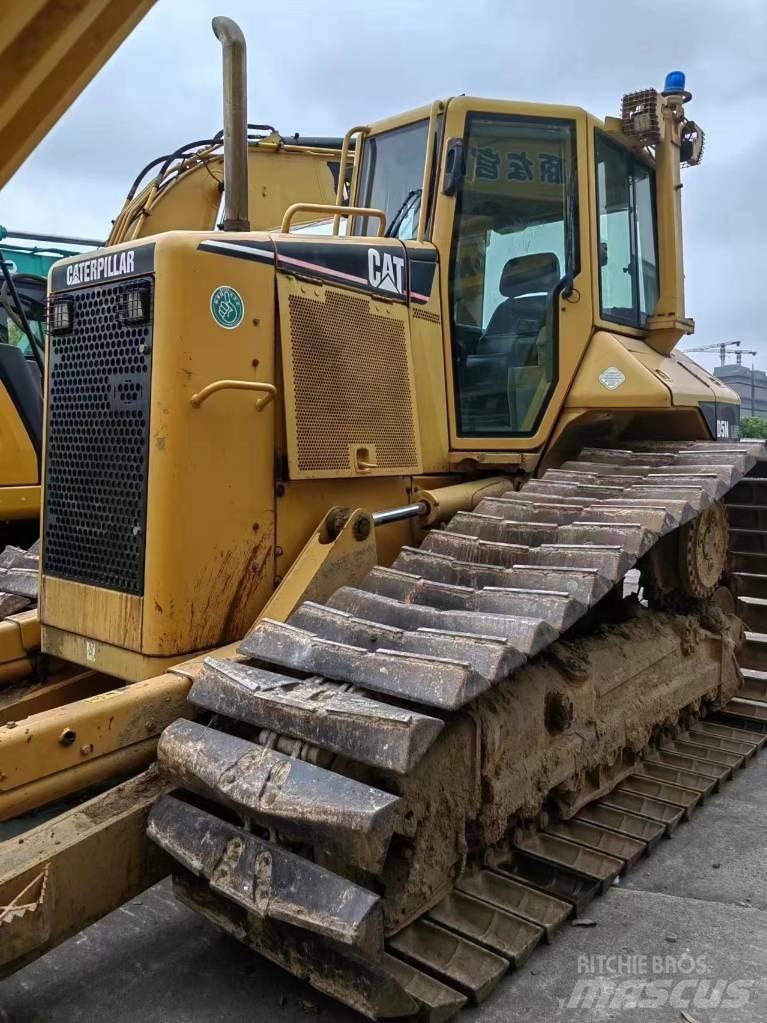 CAT D5N Верижни булдозери
