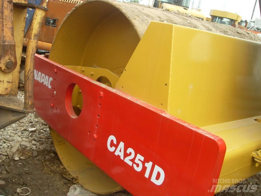 Dynapac CA 251 D Еднобарабанни ролки
