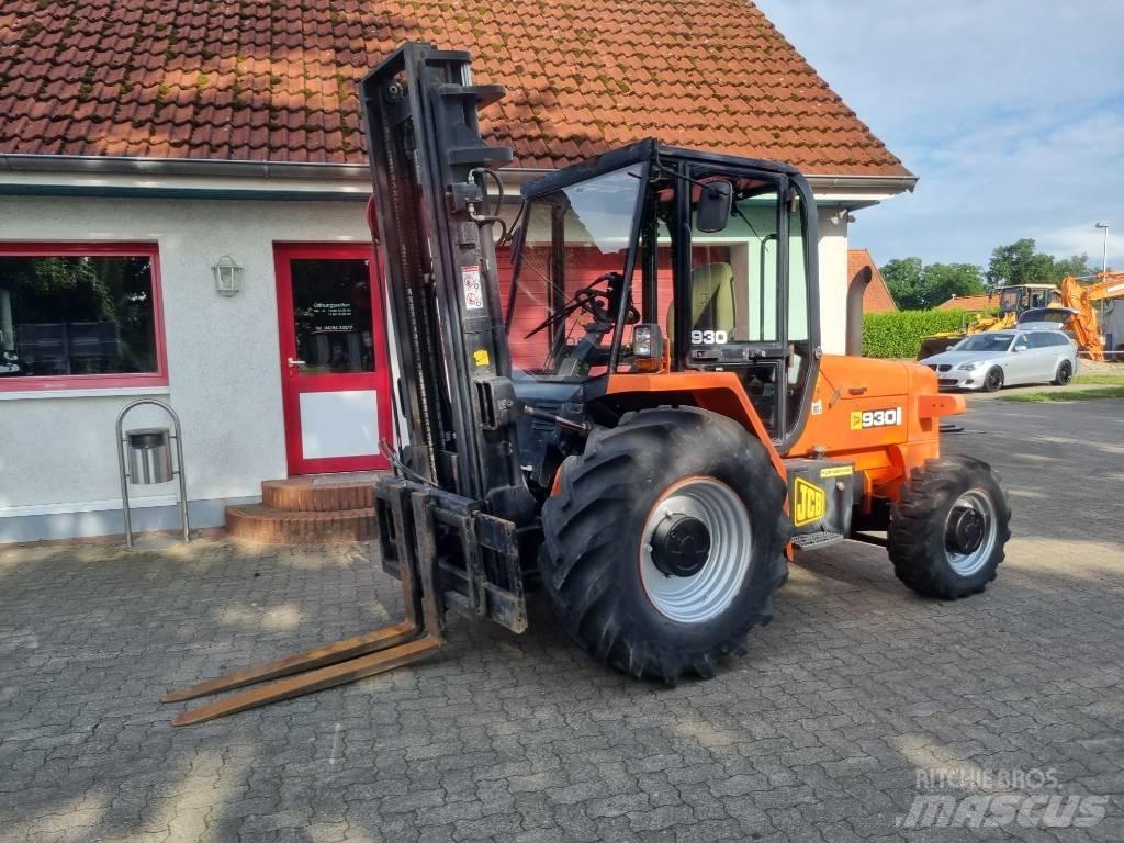 JCB 930-4 Камиони за херавни местности