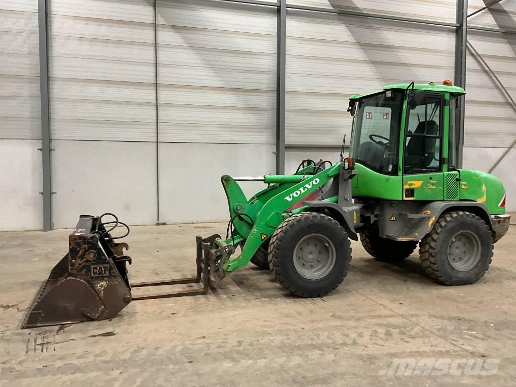 Volvo L 30 B-Z/X Колесни товарачи