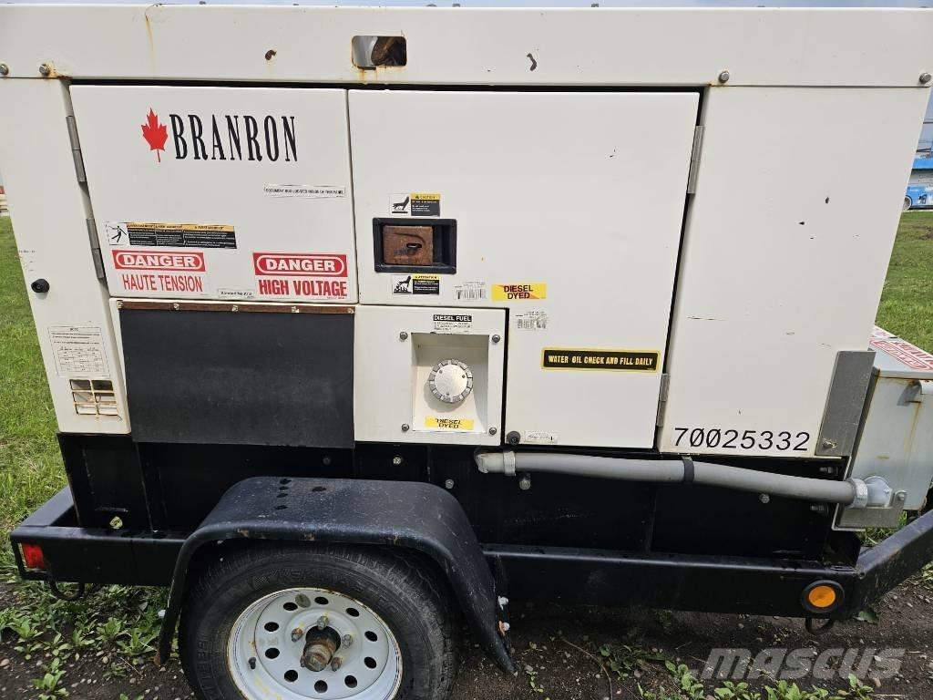 MultiQuip DCA 25 KVA Дизелови генератори
