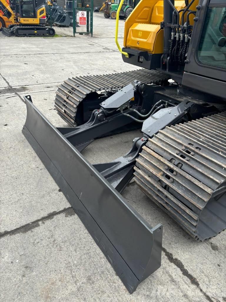 XCMG XE135E Верижен екскаватор