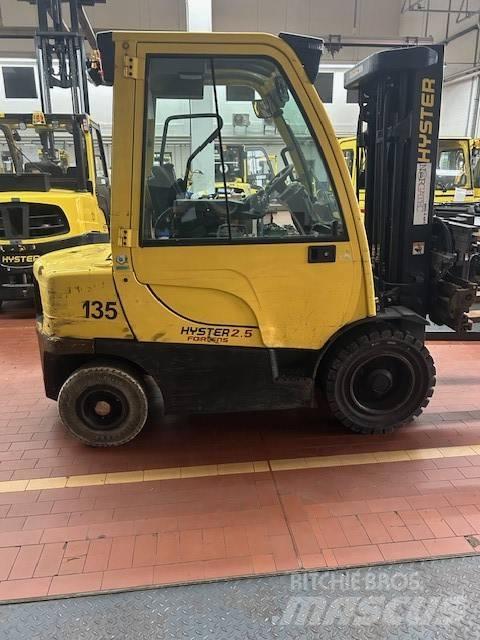 Hyster H2.5FT Дизелови камиони