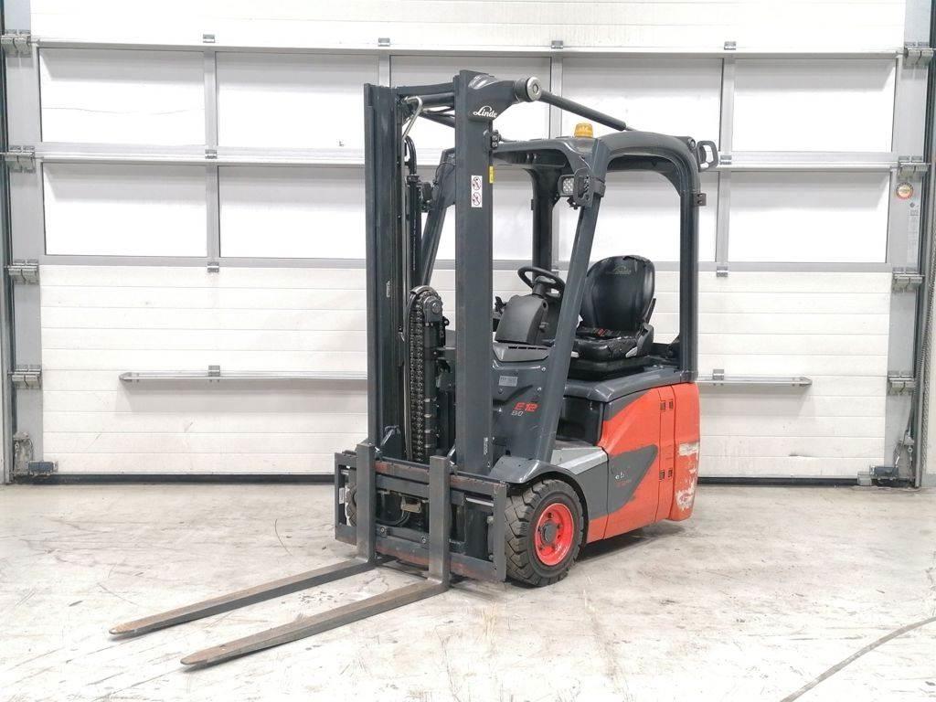 Linde E12-02 Електрически вилични кари-повдигачи