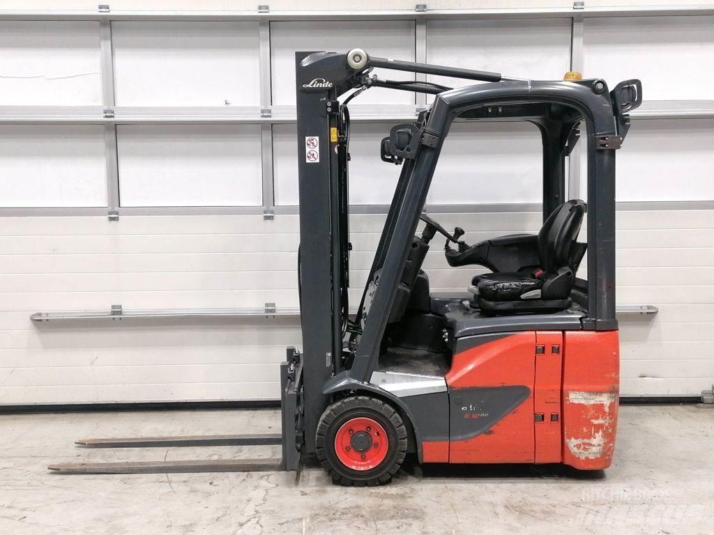 Linde E12-02 Електрически вилични кари-повдигачи