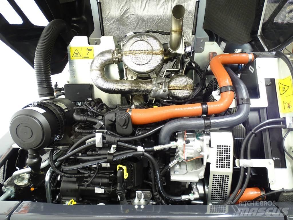Yanmar V 120-5 Колесни товарачи