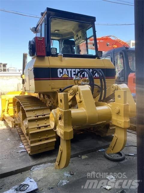 CAT D 6 G Верижни булдозери
