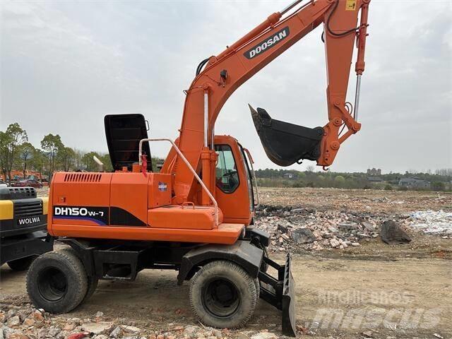 Doosan DH150W Колесни екскаватори
