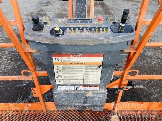 JLG 860 SJ Телескопични повдигачи
