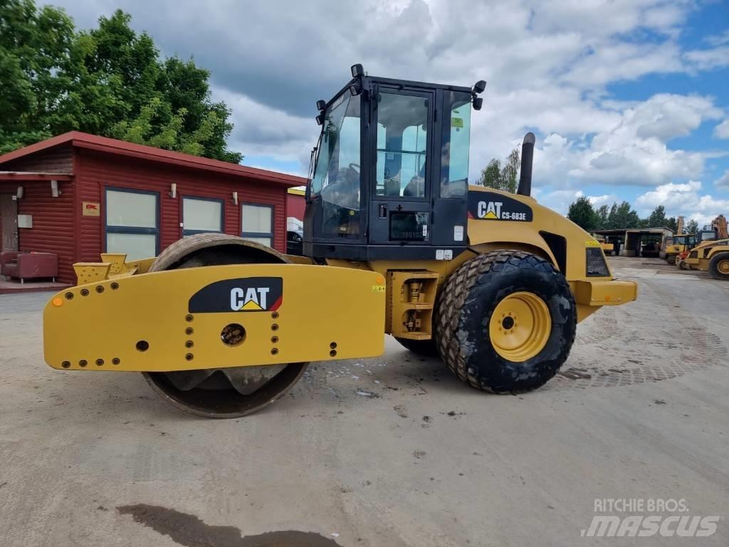 CAT CS 683 E Еднобарабанни ролки
