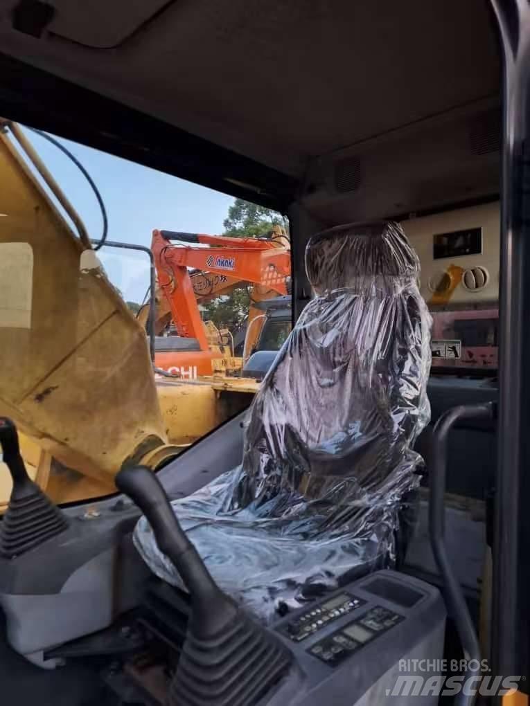 Komatsu PC 200-7 Верижен екскаватор