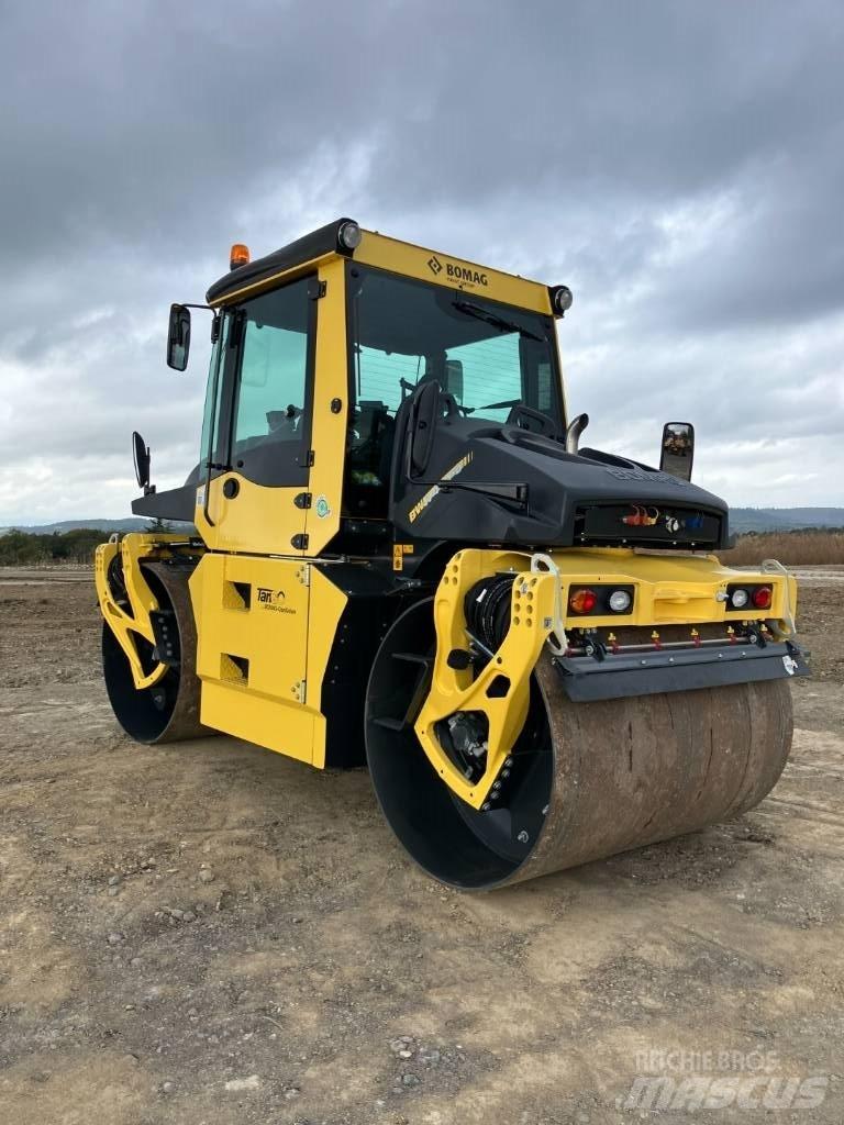 Bomag BW 174 APO-4v Двойни барабанни ролки
