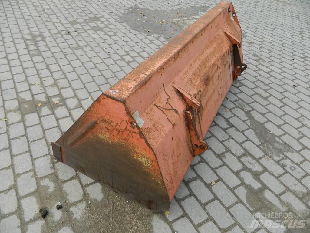  Kauss 18 Други товарещи и копаещи и аксесоари