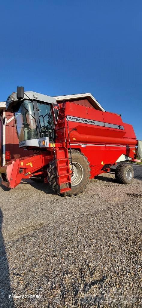 Massey Ferguson 36 Комбайни