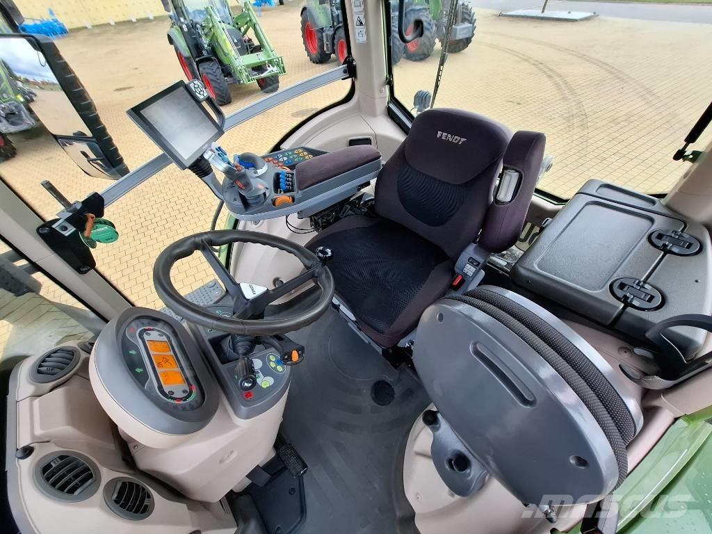 Fendt 828 Profi Plus Трактори