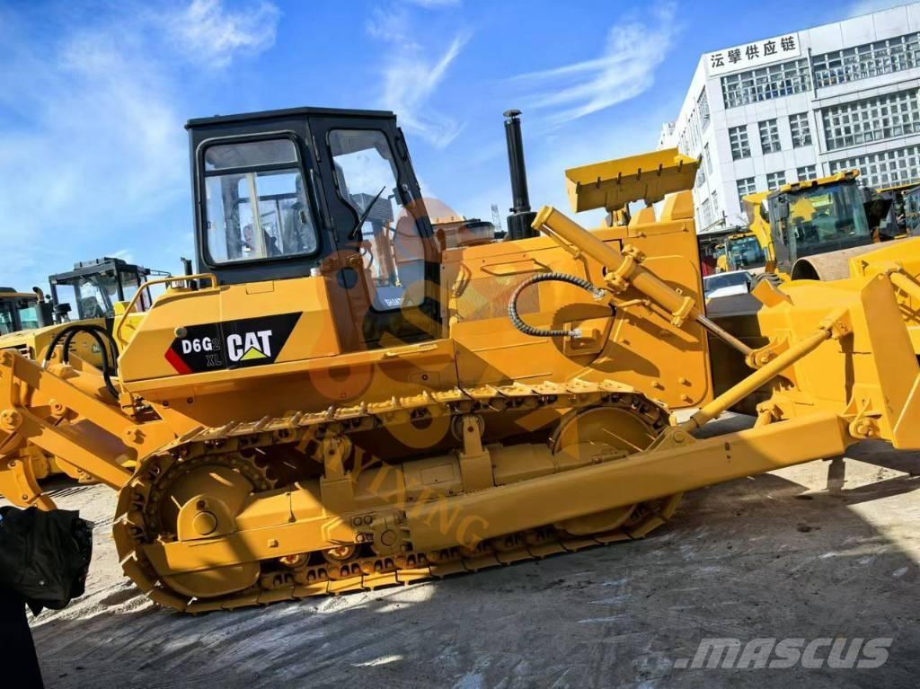 CAT D6G Грейдери