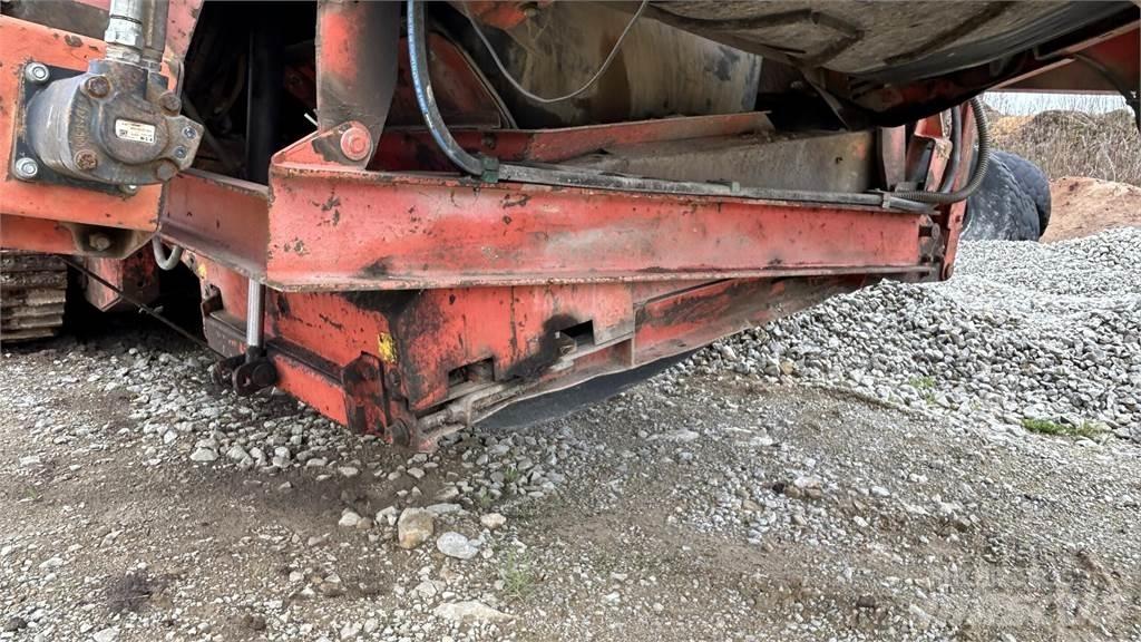 Terex FINLAY 883 Пресяващи и Сортиращи