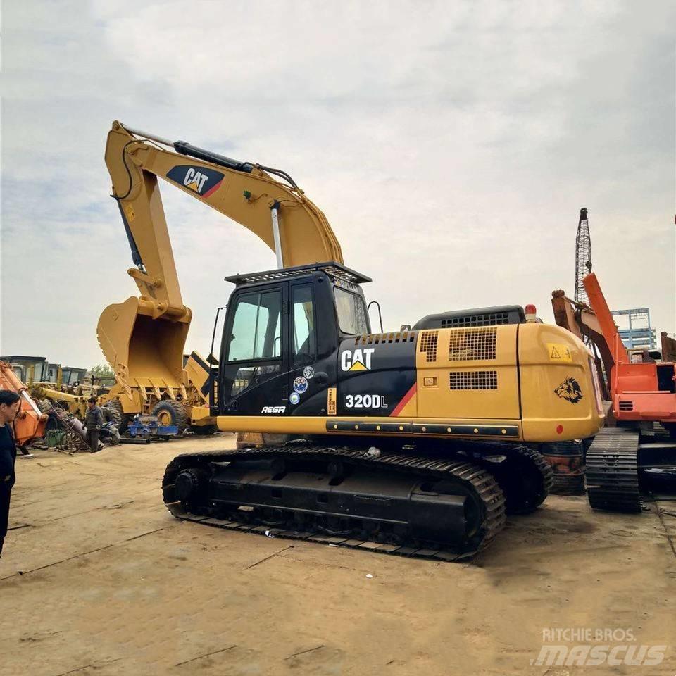 CAT 320D Верижен екскаватор