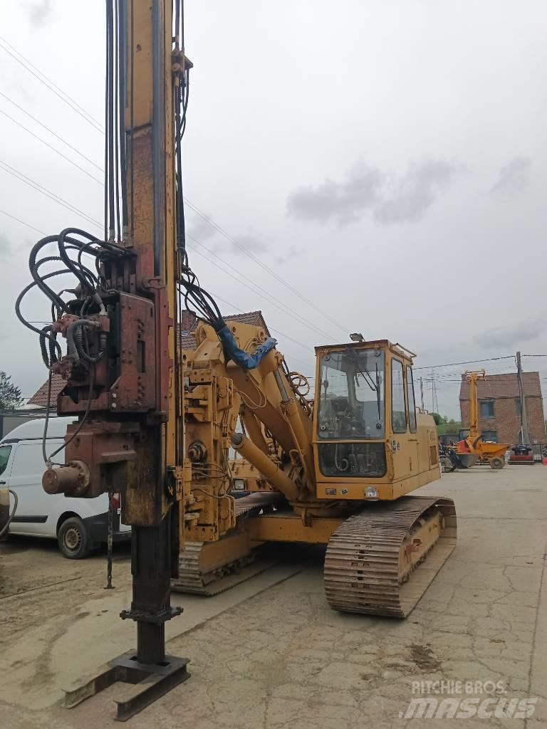 Liebherr R 922 L Верижен екскаватор