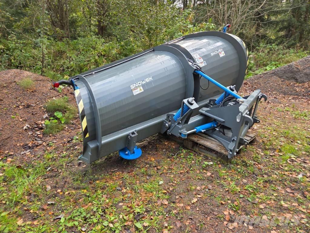 Snowek AA 320 Снегочистачки