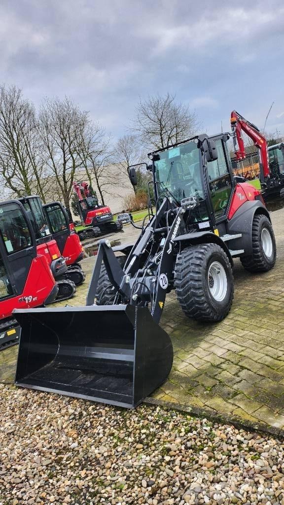 Yanmar Radlader V7HW Колесни товарачи