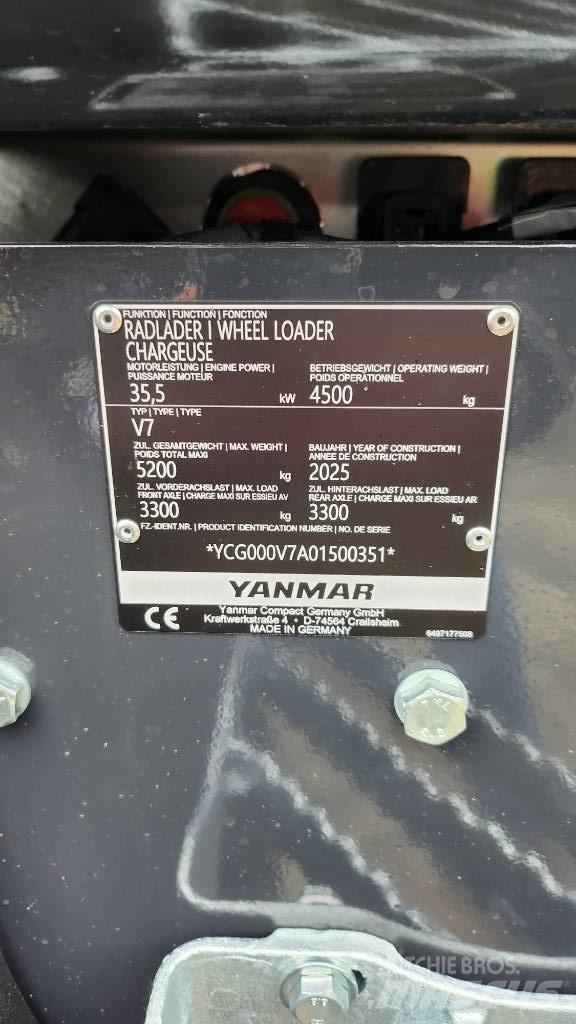 Yanmar Radlader V7HW Колесни товарачи