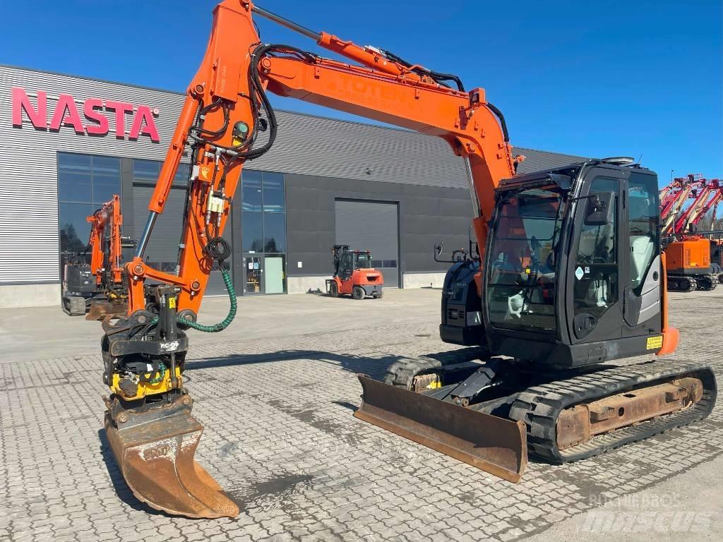 Hitachi ZX 85 US-6 Средни екскаватори 7т - 12т