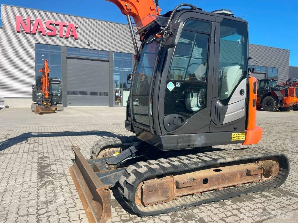 Hitachi ZX 85 US-6 Средни екскаватори 7т - 12т