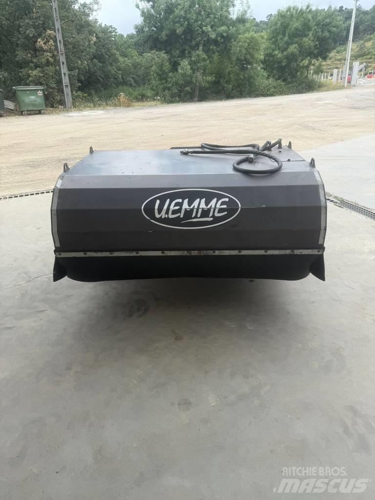 UEMME Manta 1550 HD Автоматични метачки с четки