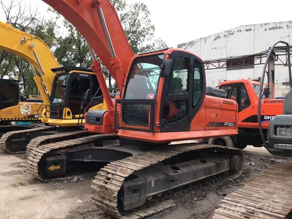 Doosan DX 300 Верижен екскаватор
