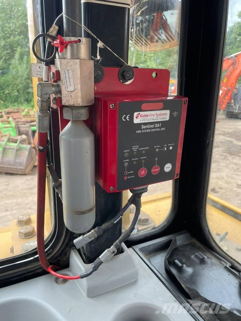 CAT D 6 T LGP Верижни булдозери
