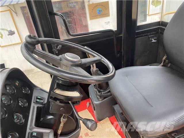 CAT 966H Колесни товарачи
