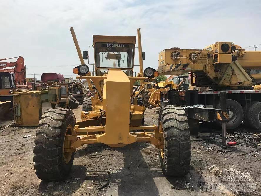 CAT 140 Грейдери